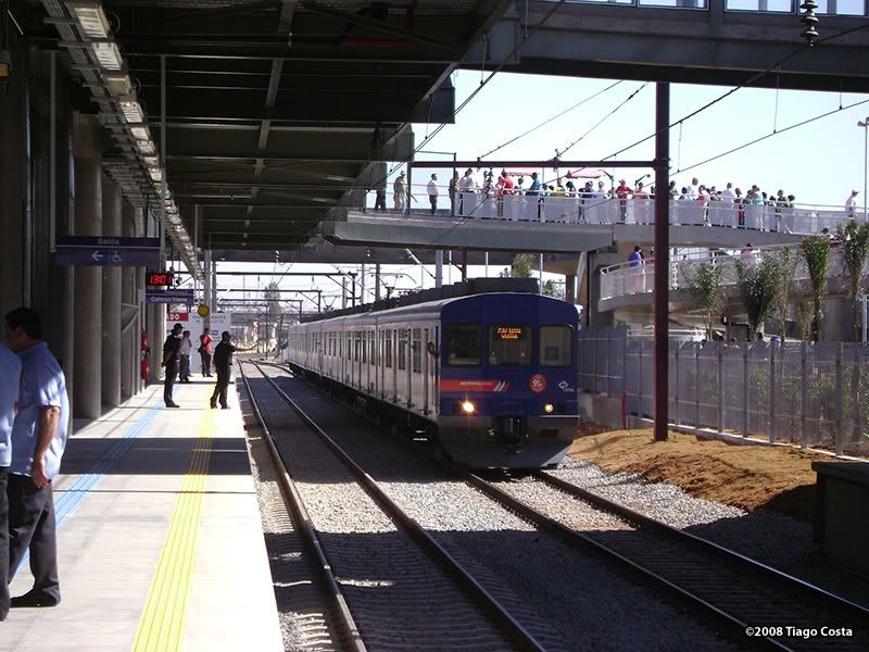 Estação Itaim Paulista (reconstruída) Linha 12Safira